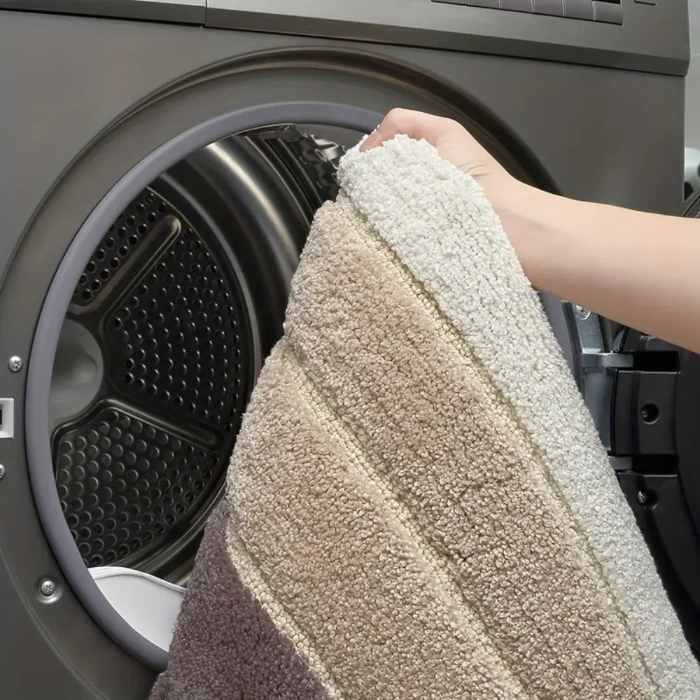 Lumiére Striped Absorbent Bath Mat