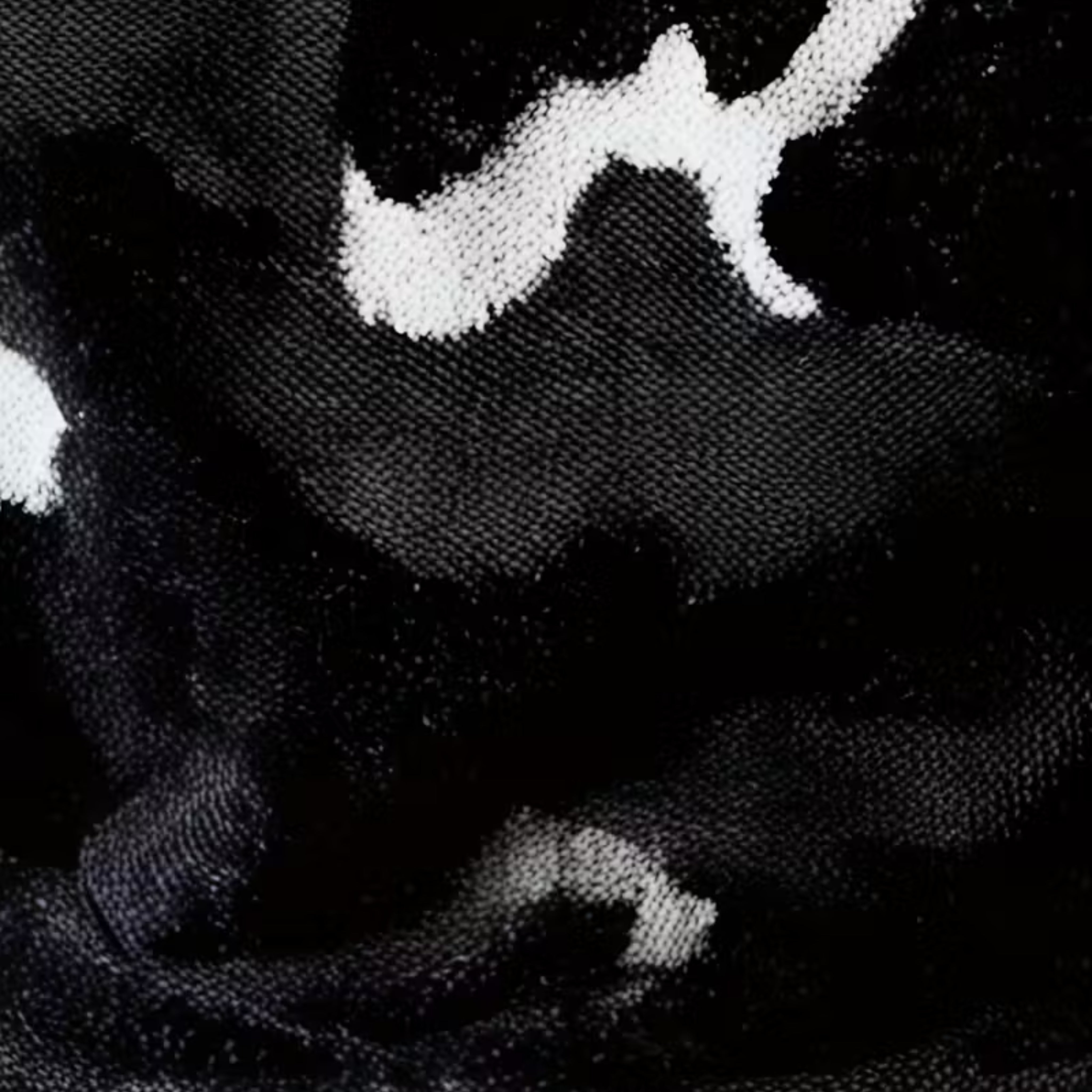 MONOCHROME — SWEATER